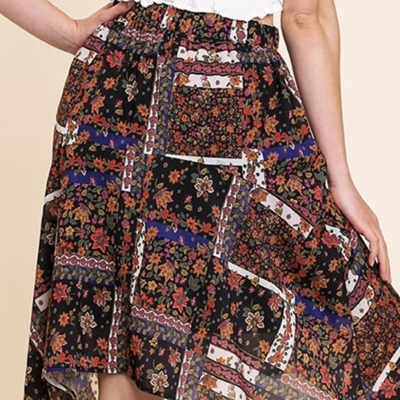 New UMGEE Small black floral asymmetrical hem elastic waist lined short skirt - Picture 7 of 7